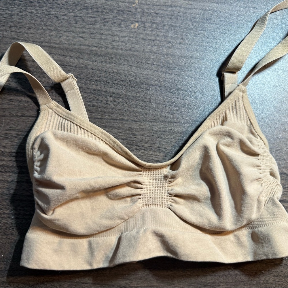 Skims Seamless sculpt bralette